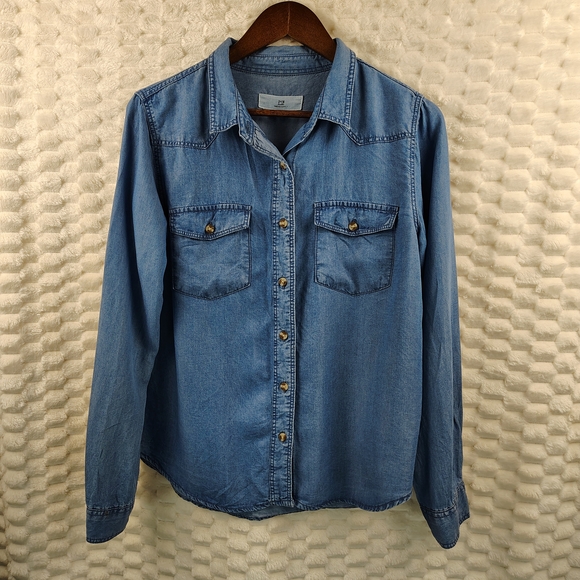 Thread & Supply Tops - Thread & Supply Blue Medium Wash Button Down Top Women's Size Medium